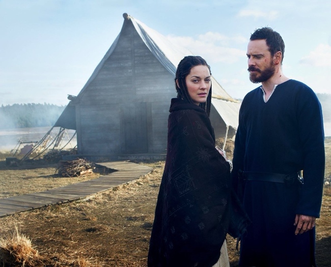 Марион Котийяр и Майкл Фассбендер в роли кровожадных леди и лорда Макбет Марион Котийяр и Майкл Фассбендер в роли кровожадных леди и лорда Макбет