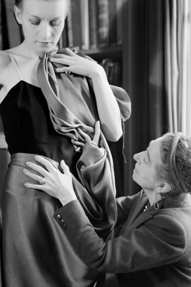  Jeanne Lanvin draping fabric on a model